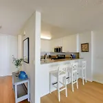 Oceanfront Bliss, Beach & Marina Views, Roomy 1Br